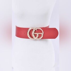 Oversized Metal Buckle Accented Statement Belt